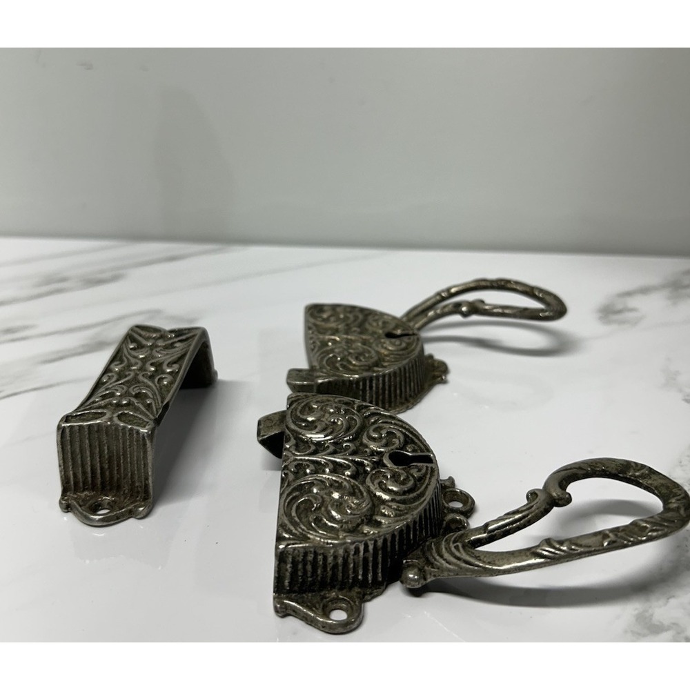 Vintage Ornate LATCH Levers Lot Of 2 With Latch Plate No Key - Picture 2 of 9